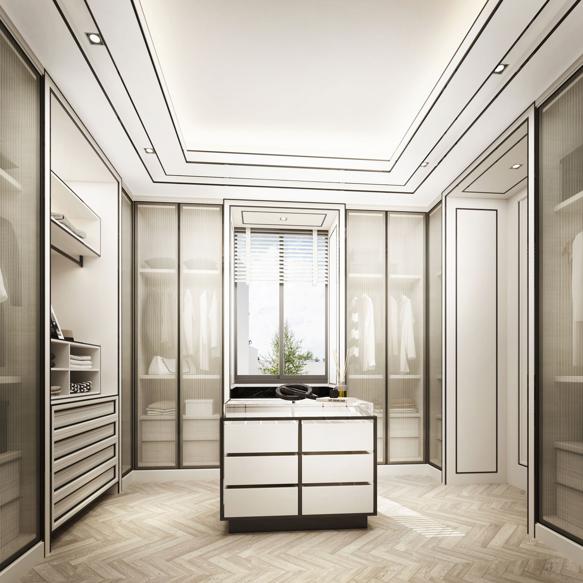 WALK-IN CLOSET